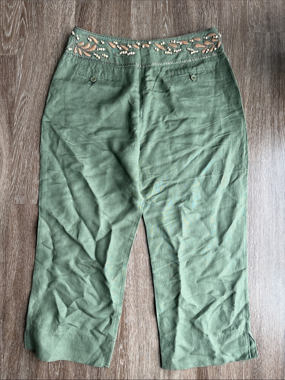 💥Larry Levine Beaded Linen Blend Capris💥 - Picture 5 of 5